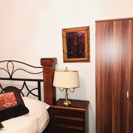 Modern Cosy Room With Private Bathroom Harrow Dış mekan fotoğraf