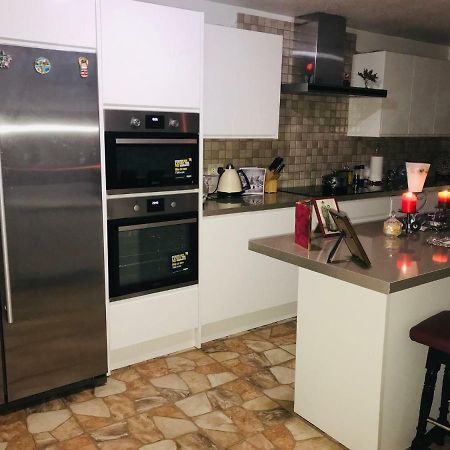 Modern Cosy Room With Private Bathroom Harrow Dış mekan fotoğraf