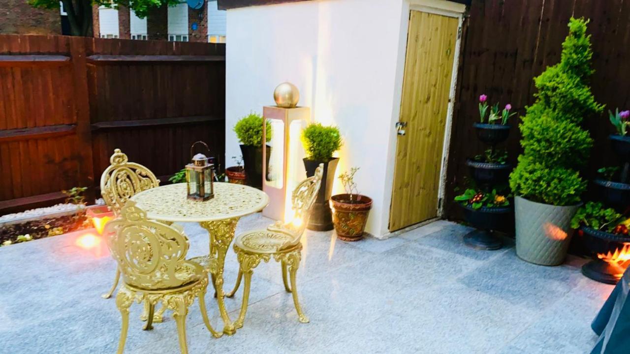 Modern Cosy Room With Private Bathroom Harrow Dış mekan fotoğraf